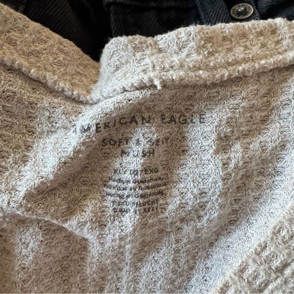 American Eagle Soft & Sexy Cream Oversized Waffle Knit Lightweight Sweater - Picture 5 of 5